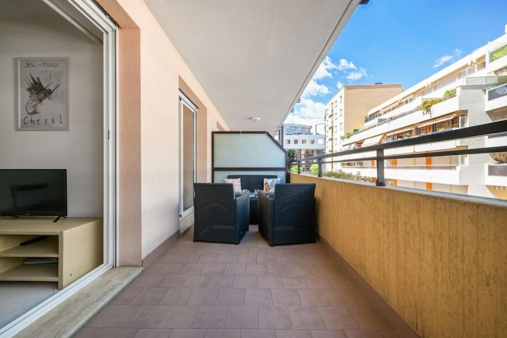 Palace - Centre-ville - Parking Prive - Proche - Grande Terrasse *